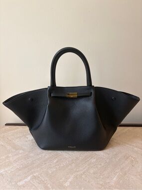 Demellier New York Midi in Black Small Grain